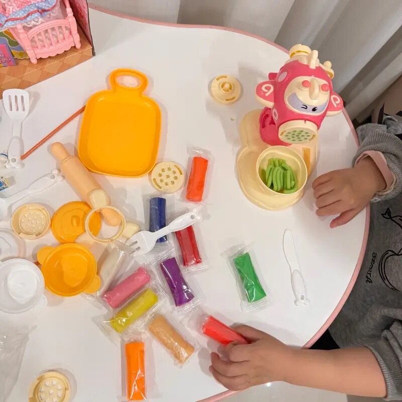 Игрушка из пластилина