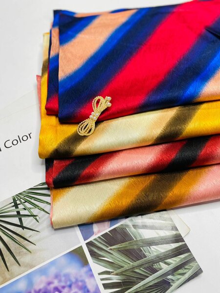 Écharpe en soie multicolore