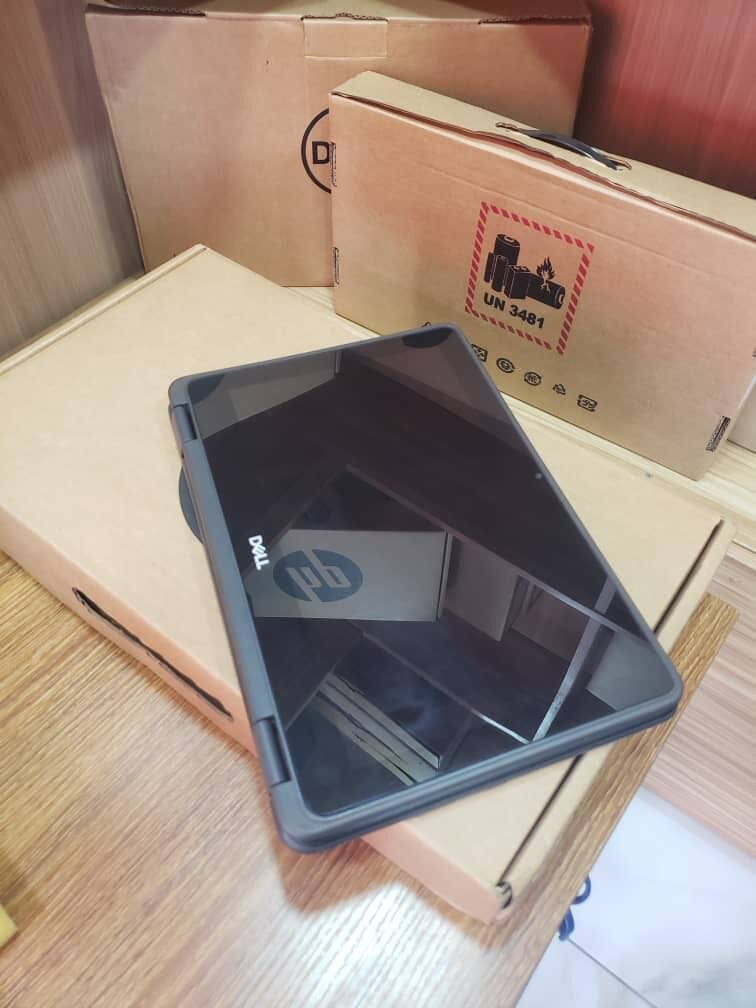 *Dell Latitude 3189 Dual Core