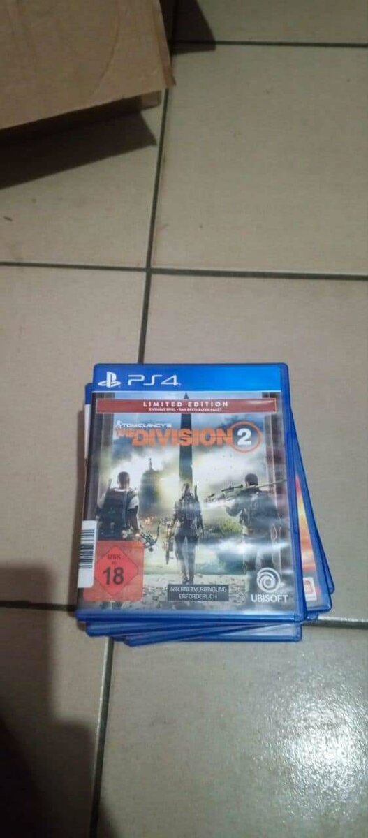 Cd ps4 casi neuf