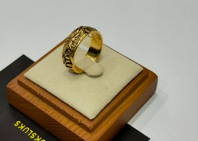 FLAWLESS STAINLESS RING