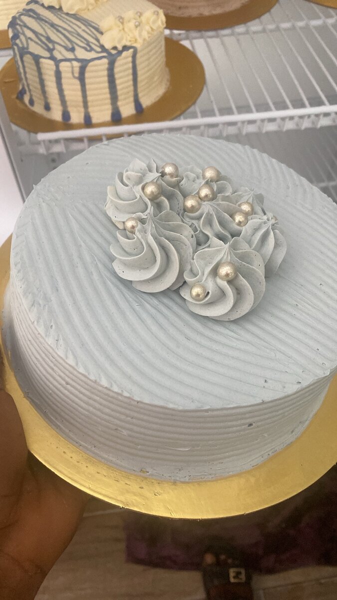 Gâteau d'anniversaire élégant