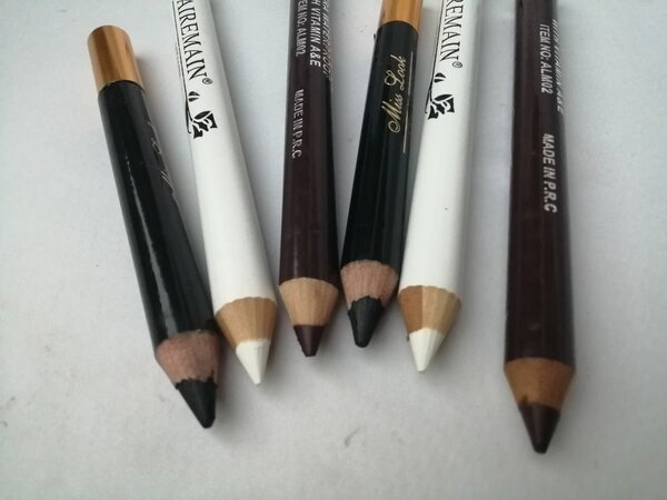 6 Crayons de maquillage