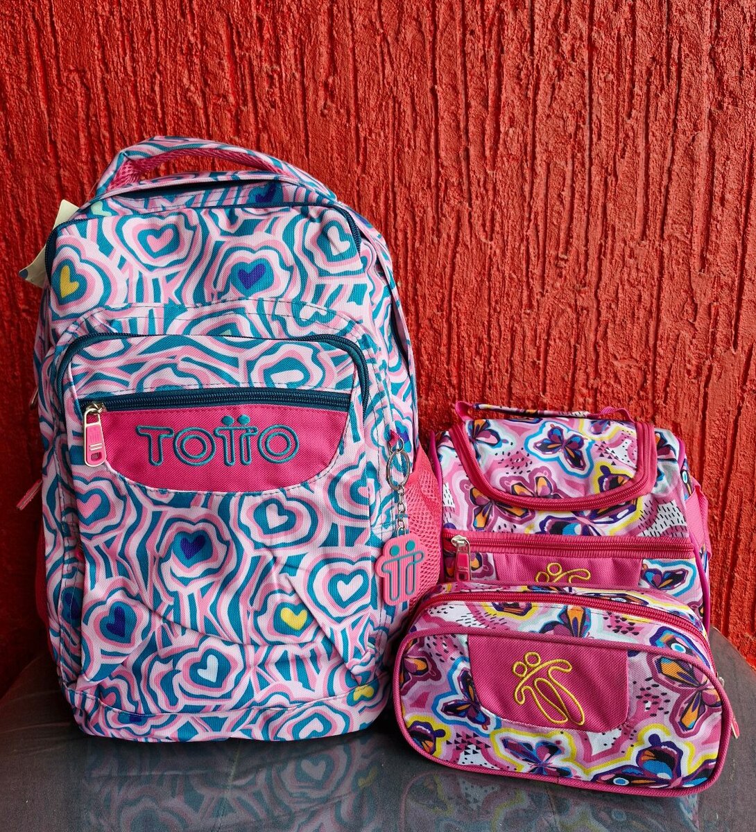 Beautiful Totto Back Pack with Lunch bag and Pencil Case