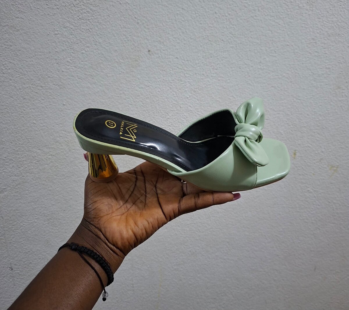 Mules à talon élégantes