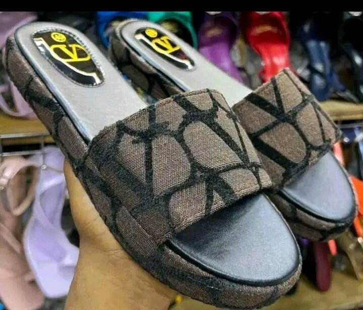 Chaussons peluche confort