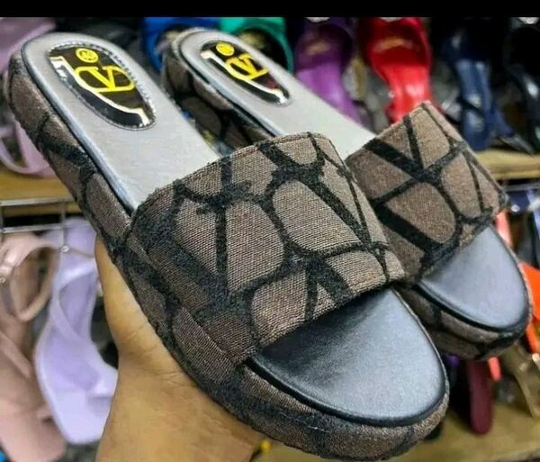 Chaussons peluche confort