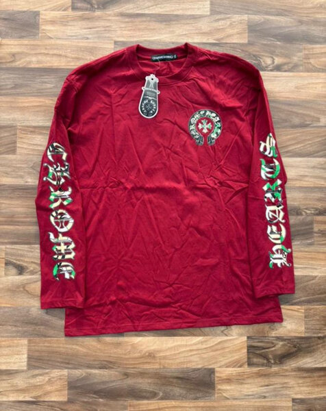 T-shirt rouge à manches longues