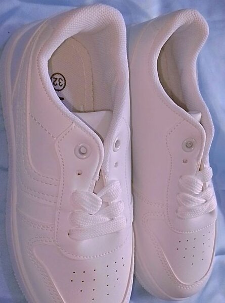 Baskets blanches élégantes