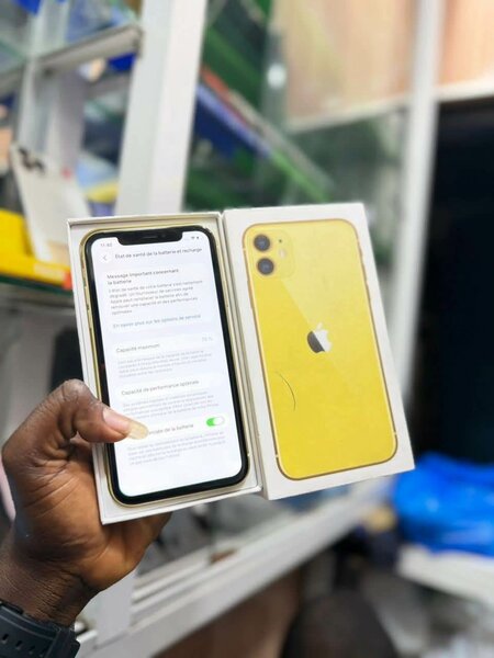 iPhone 11 Jaune Neuf Débloqué