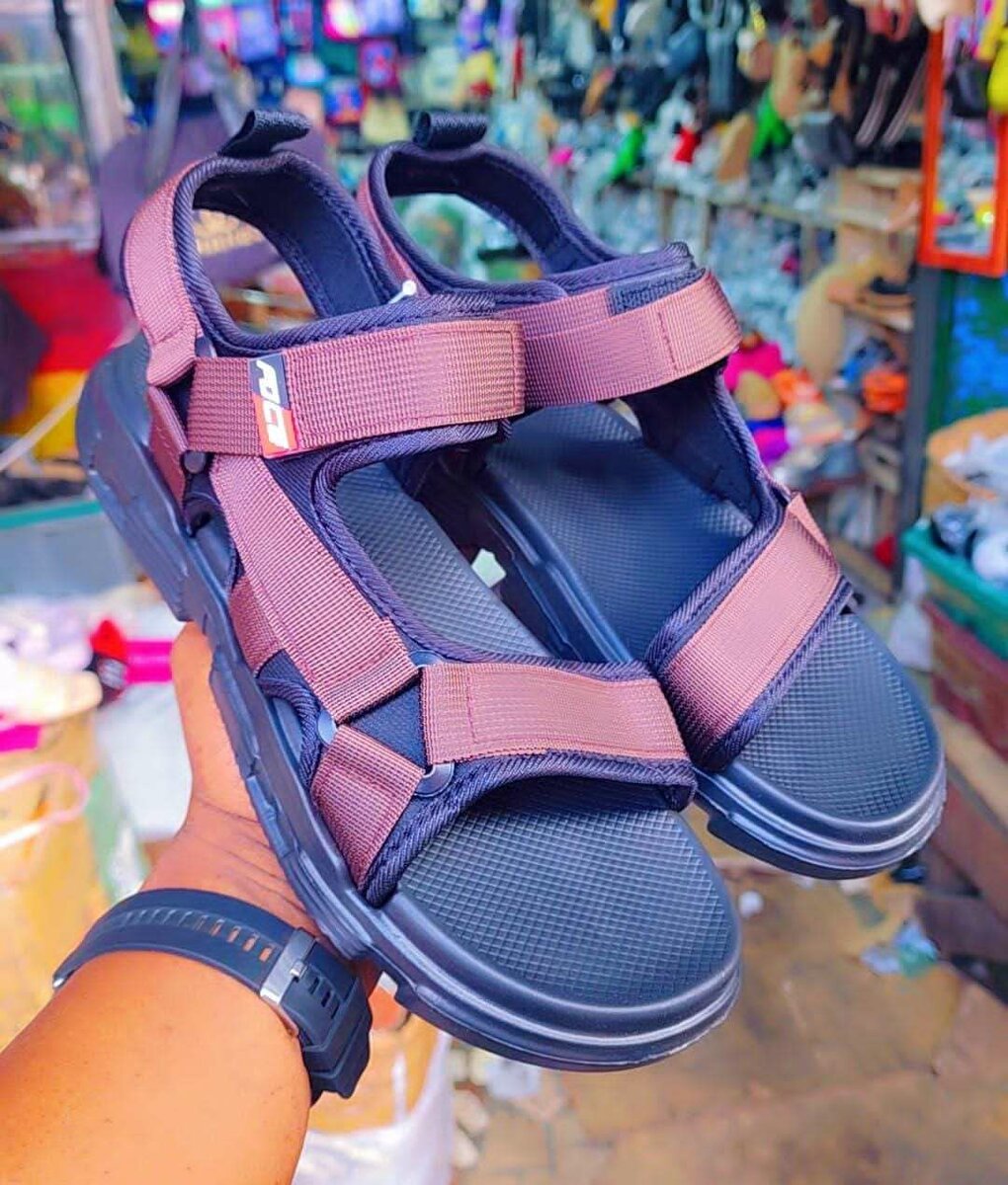 Sandales sport résistantes