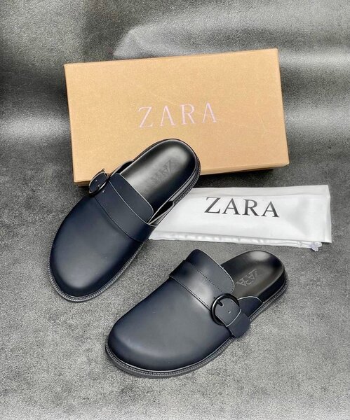 Mules en cuir noir élégantes