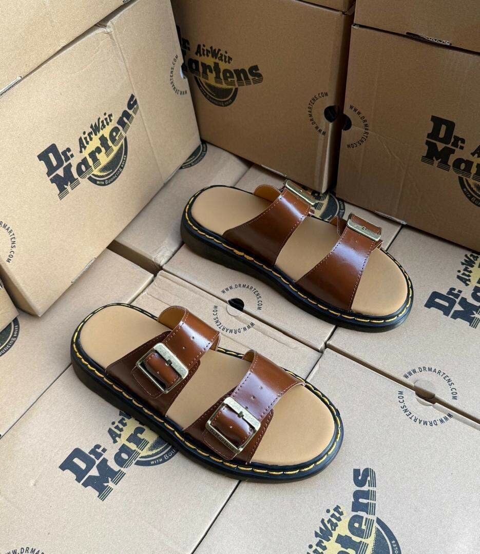 Sandales Dr. Martens cuir