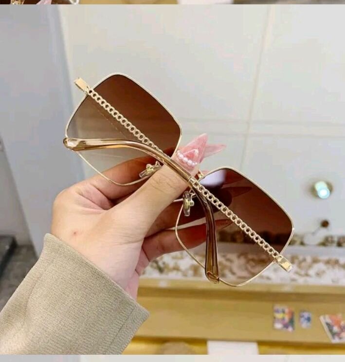 New square frame for ladies