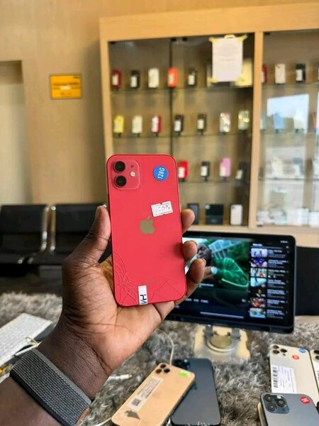 iPhone 12 Rouge 64GB