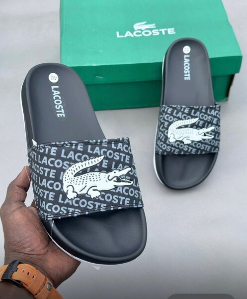 Sandales Lacoste