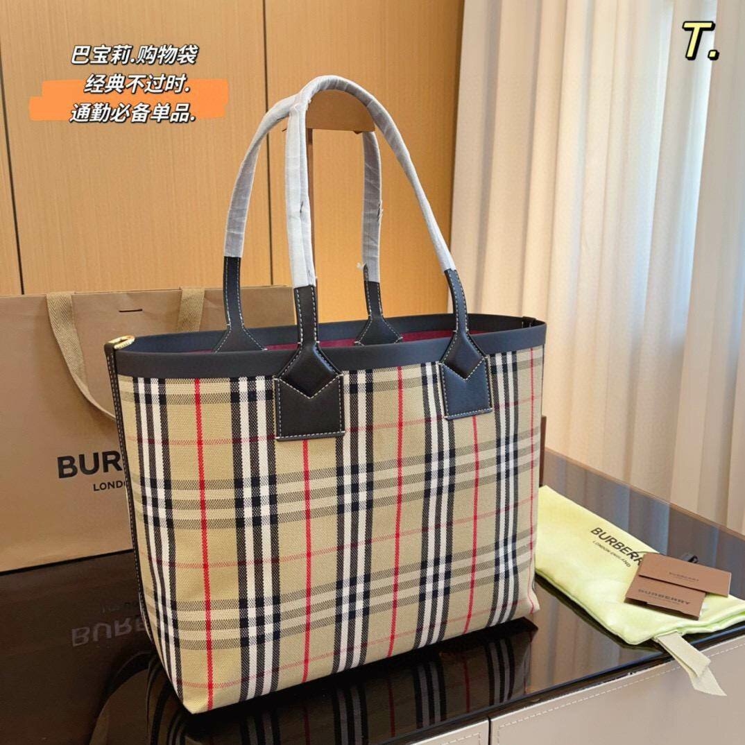 Sac beubery fait avec du cuir de fleur & tissu soie