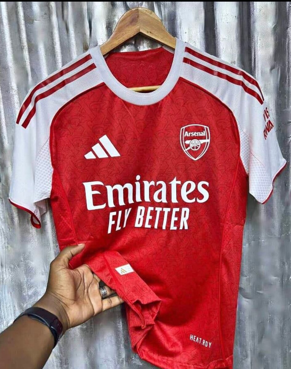 Maillots de football Adidas