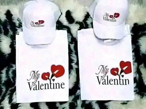 T-shirts et casquettes couple