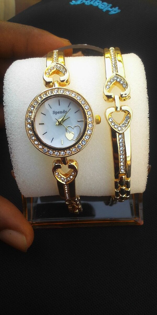 Ladies watch and bracelet