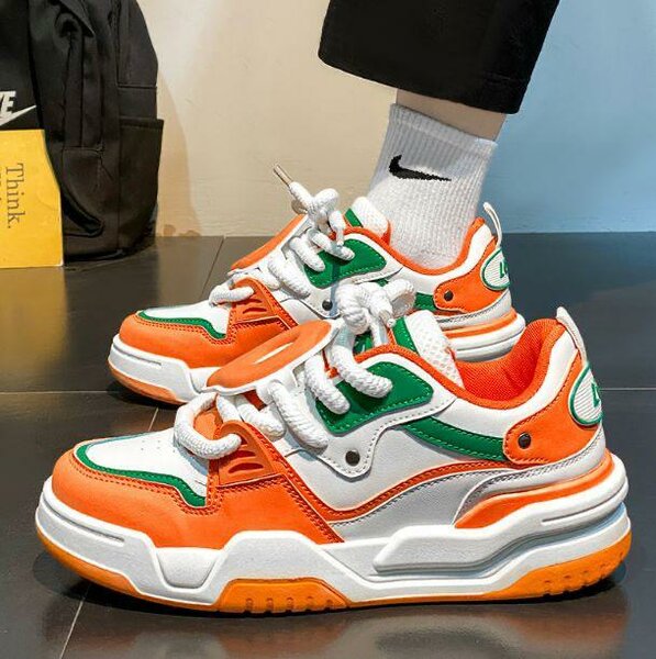 Baskets tendance orange et vert