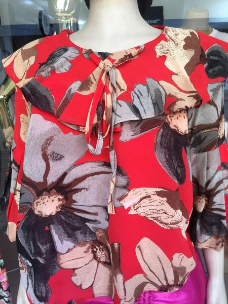 Tops available in sizes