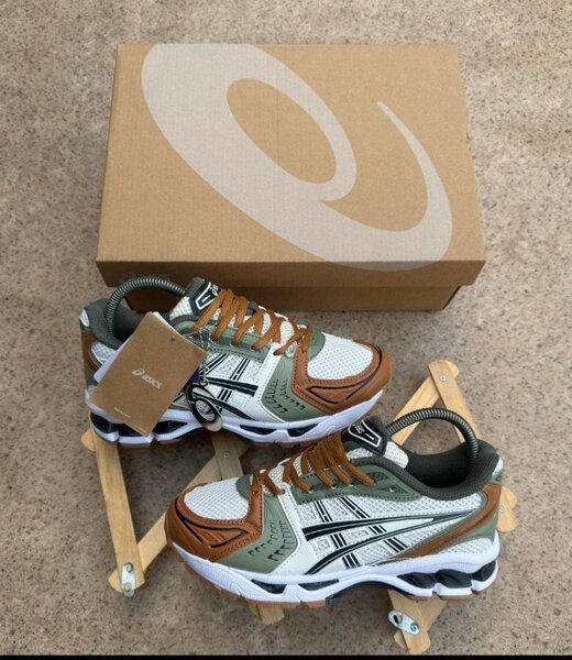 Chaussures running Asics