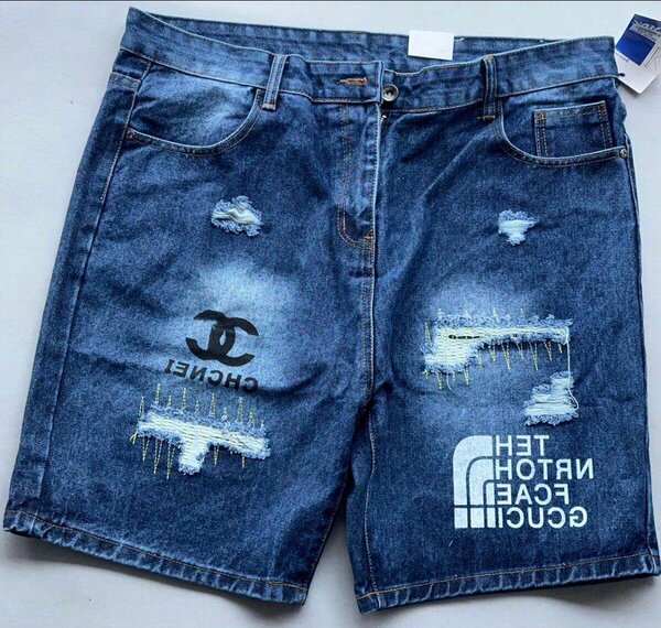 Shorts en jean déchiré pour homme
