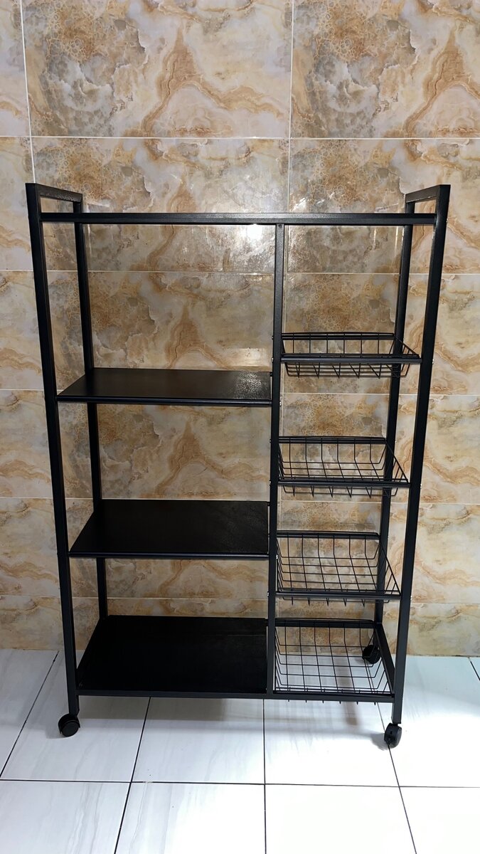 Étagère de cuisine en carbone