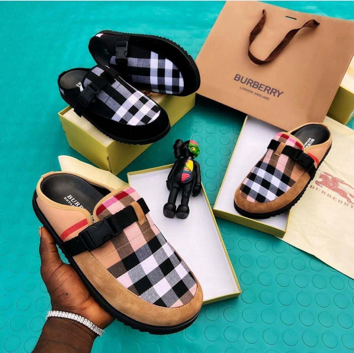 Burberry half shoe
