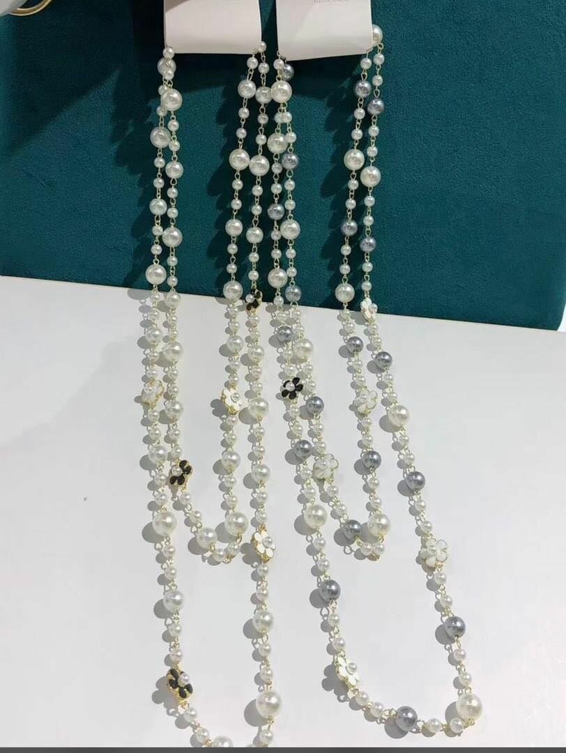 Collier multi-rangs perles élégantes