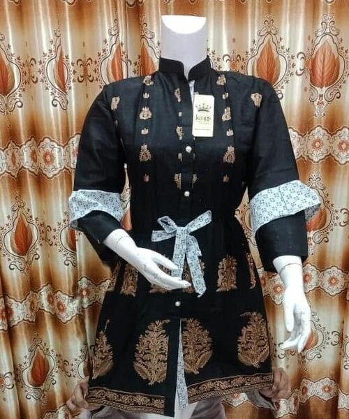 Ladies suit