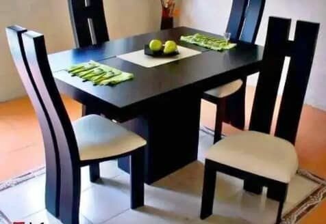 Table a manger et chaises