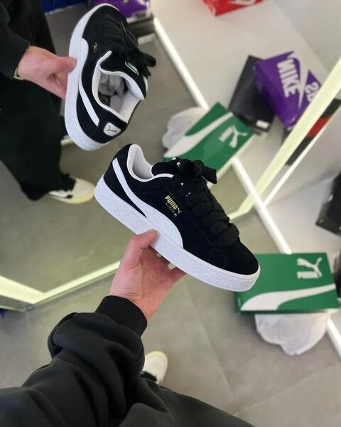 Chaussures de sport noires Puma