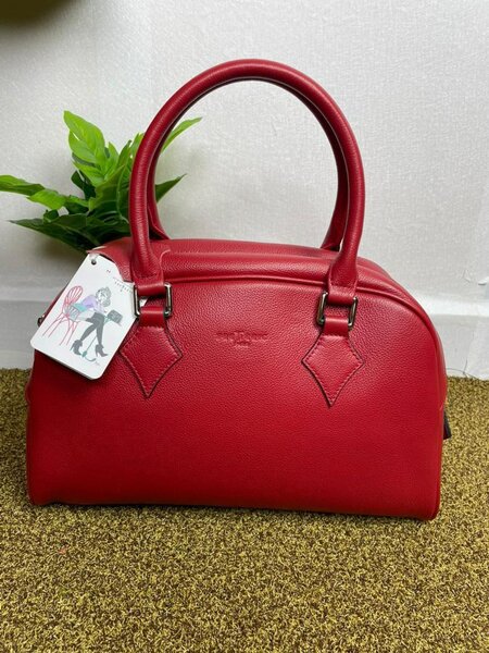 Sac à main en cuir noir