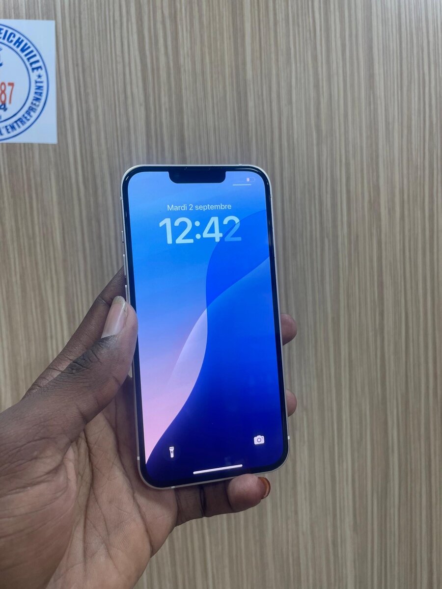 iPhone 13 128GB Blanc