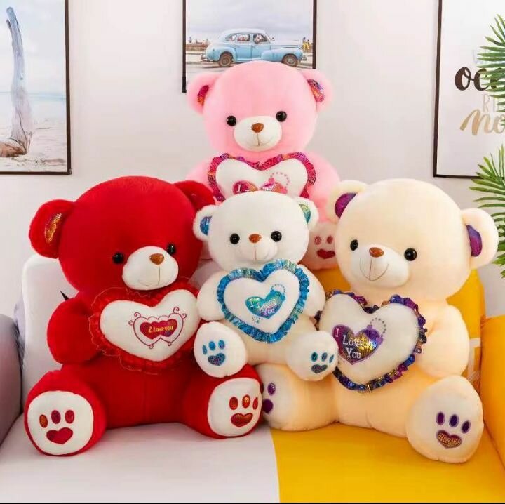 Peluches d'amour colorés