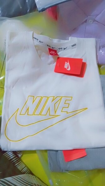 Polos