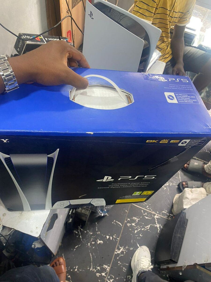 Playstation 5 (PS5) standard