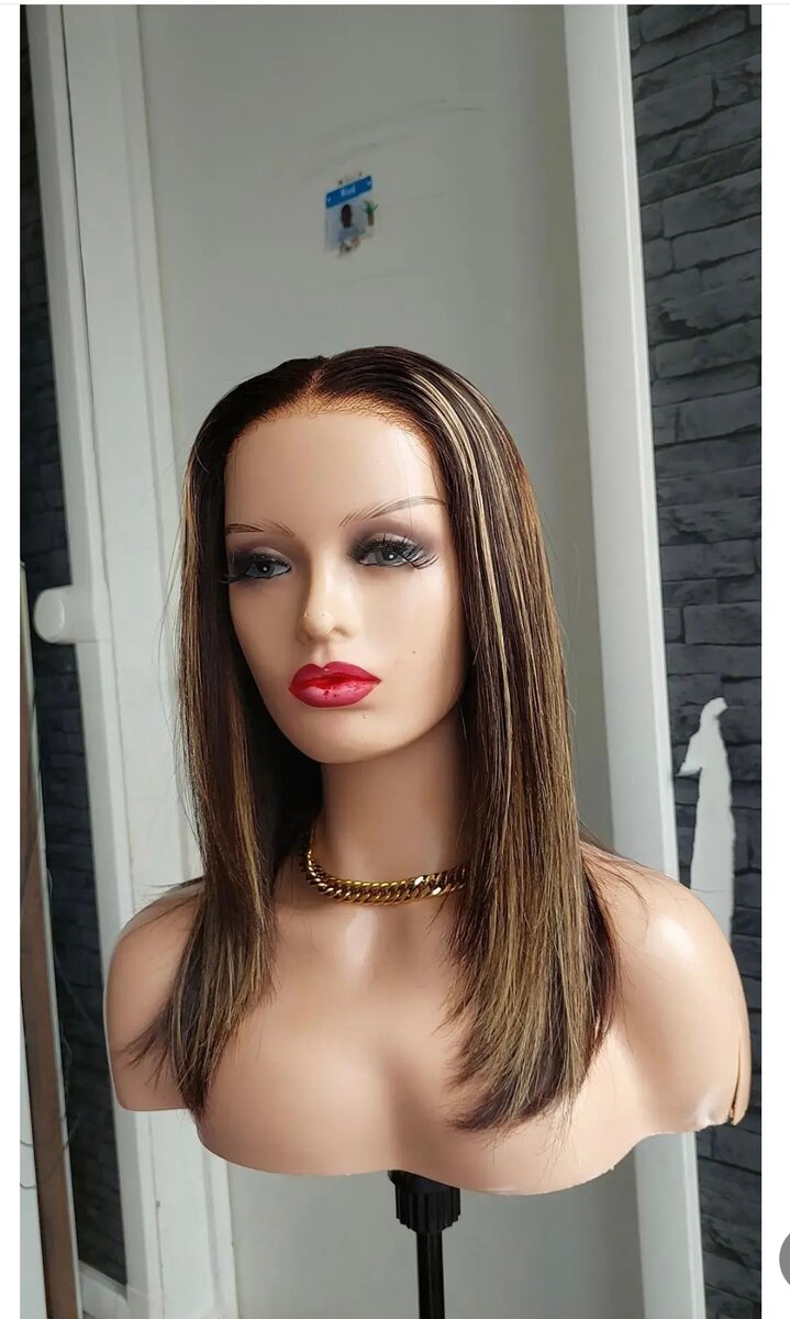 Perruque synthétique élégante