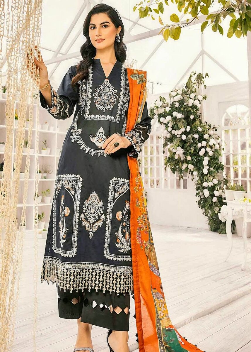 Ladies suit