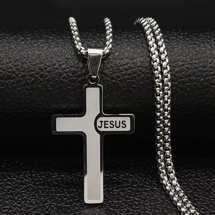Collier croix Jésus doré