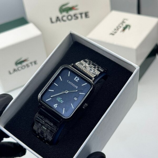 Montre Carrée  Lacoste