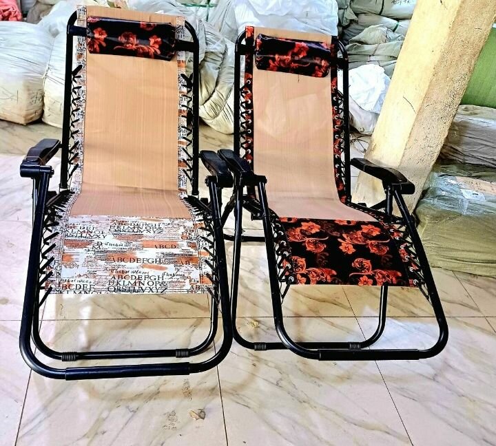 Chaise longue pliable