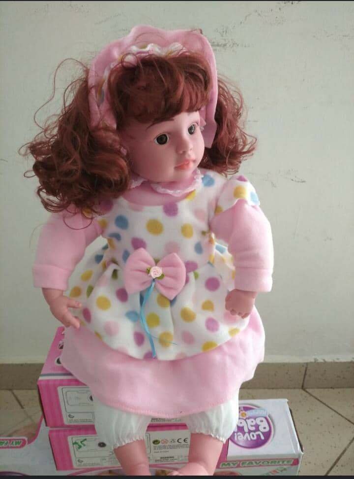 Poupée Laura intelligente