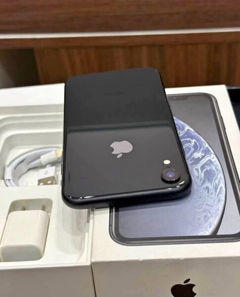 iPhone XR - Smartphone Noir 64 Go