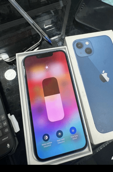 iPhone 13 Bleu 128 Go