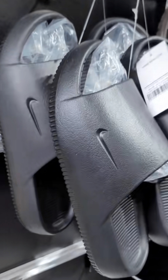 Claquettes de sport tendance