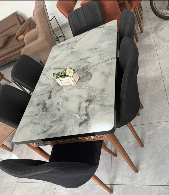 Table salle à manger marbre