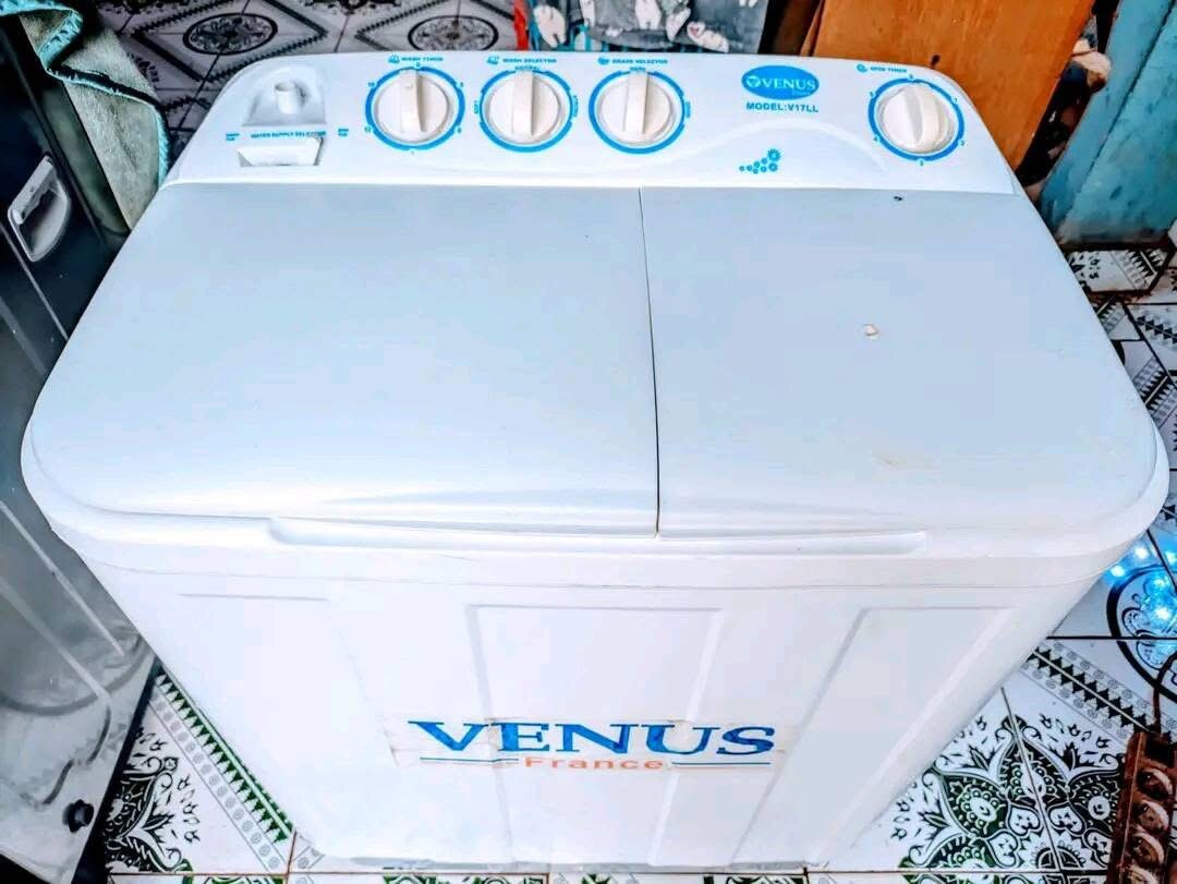 Machine à laver semi-automatique Venus